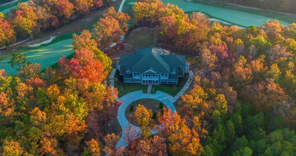 Aerial view of Hidden Creek Golf Club in autumn